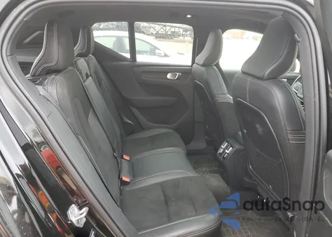 2021 Volvo Xc40 Recharge z USA, uszkodzony, nr VIN YV4ED3UR0M2542288